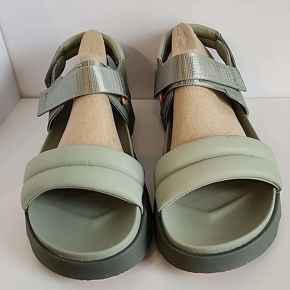 Sorel Safari Stone Green Strappy Sandals - Picture 3 of 11
